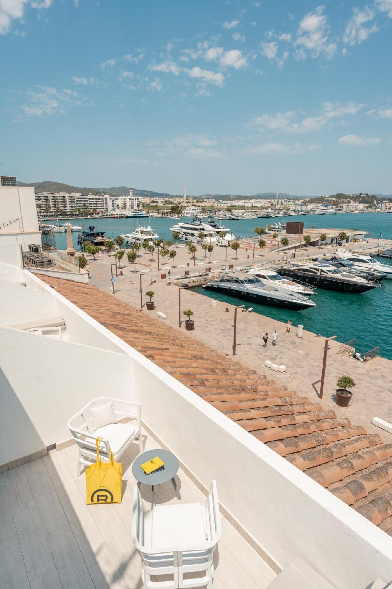Hotel Ryans La Marina (Adults Only) Ibiza-Stadt Exterior foto