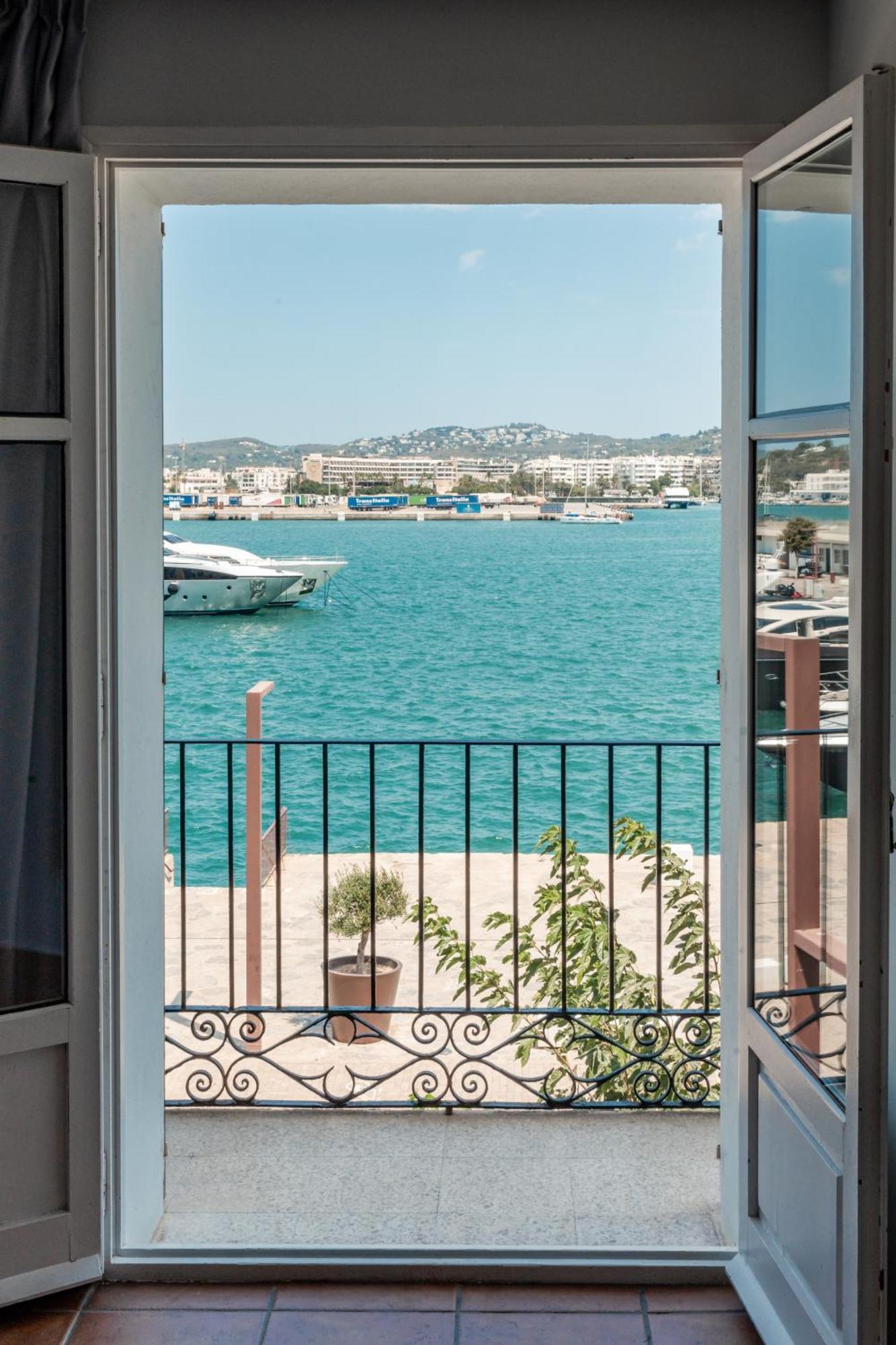 Hotel Ryans La Marina (Adults Only) Ibiza-Stadt Exterior foto